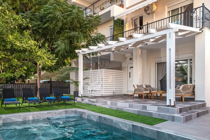 Paradissia Luxe Villa with Private Swimming Pool - Image 1