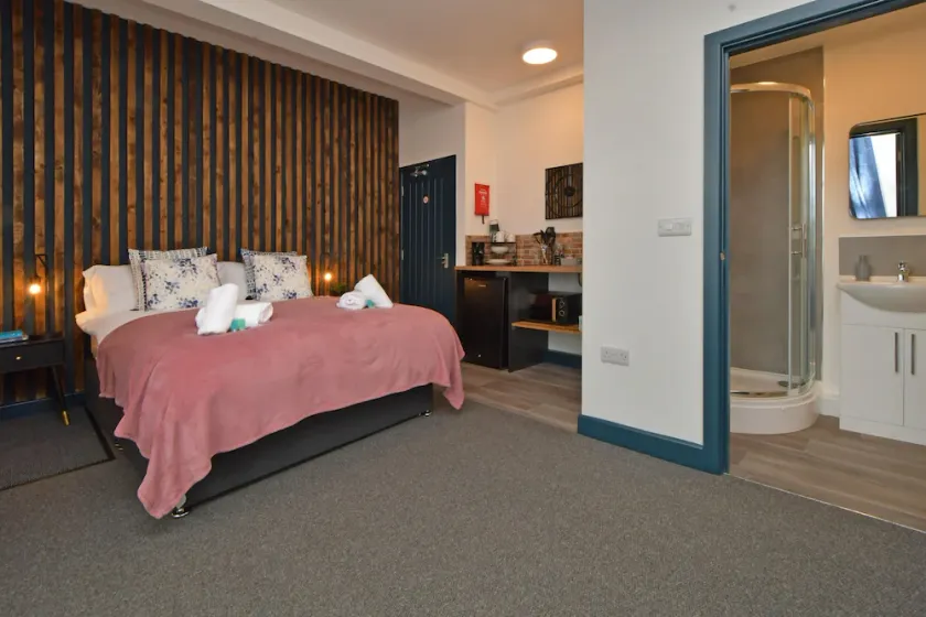 Stay @ Shobnall Rooms & Studios Burton - Image 1