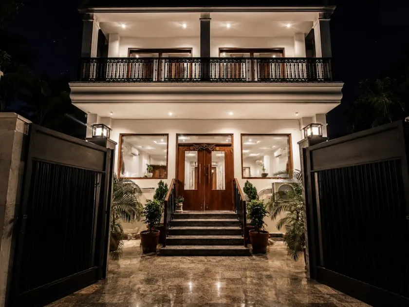 Hotel Woodmark - Sector 70, Noida - Image 1