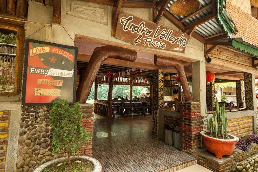 Indra Valley Inn Bukit Lawang - Image 1