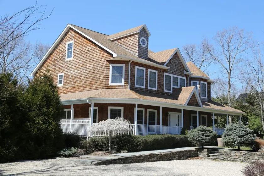 Vackra Sag Harbor Home w / Pool Walk to Beach / Village HomeAway / VRBO - Image 1