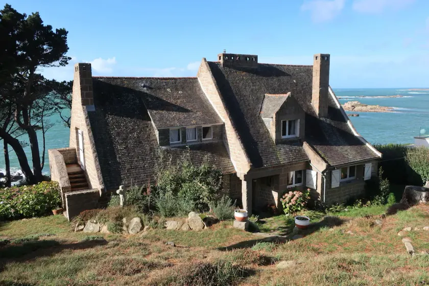 Villa Lan Kerellec - bord de mer - vue panoramique 180 degrés - Image 1