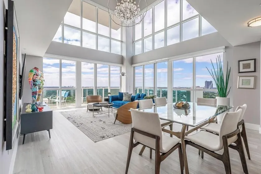 Luxury 2-story Penthouse located in Coconut Grove Hotel-includes Parking - Image 1