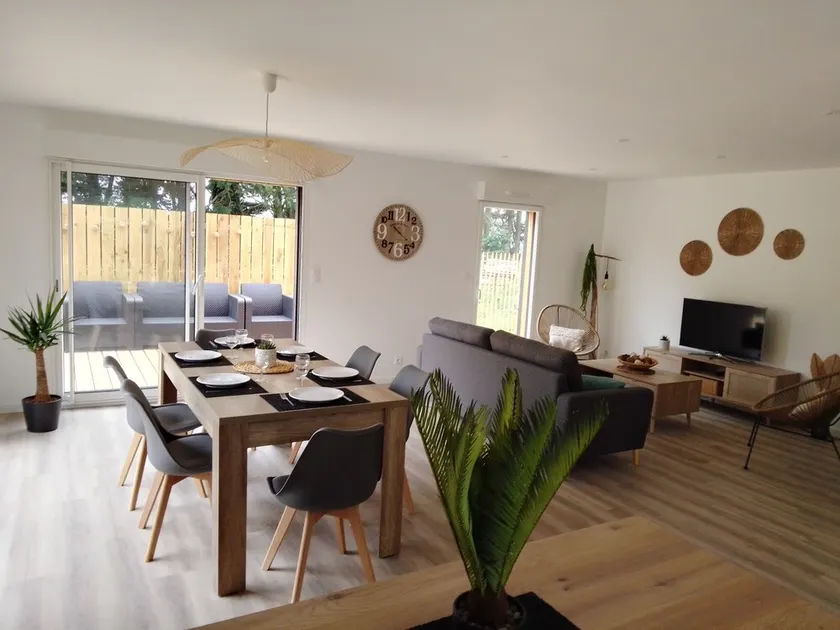\"Ti-Coat\" new single-storey wooden house in Quimperlé - Image 1