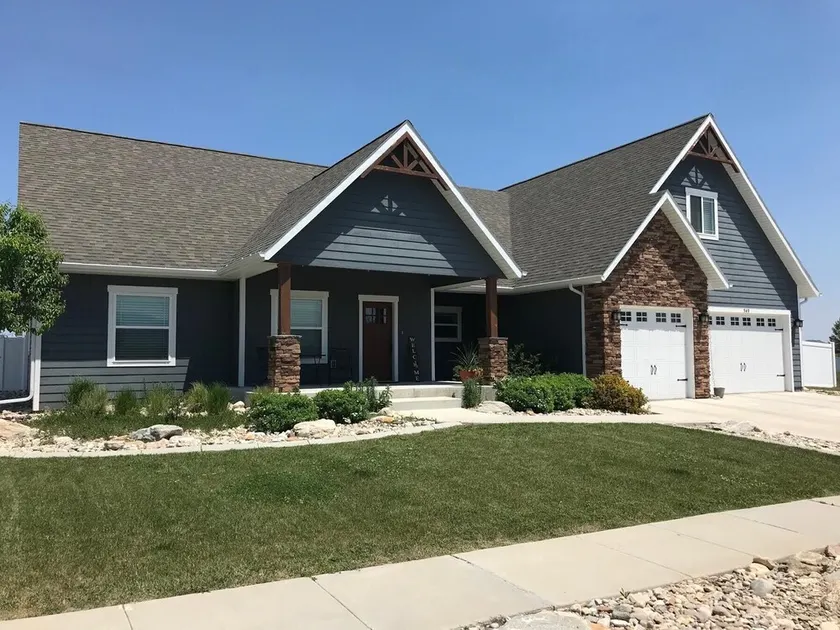 Country Home - Image 1