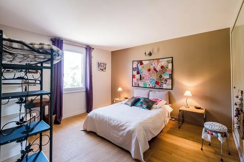 Appartement dans résidence individuelle - Image 1