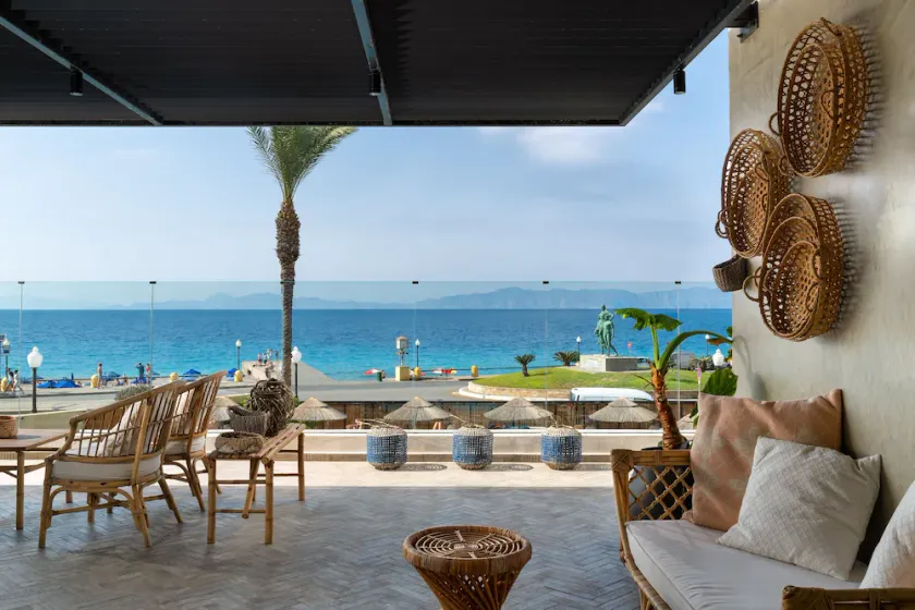Blue Sky City Beach Hotel - Image 1