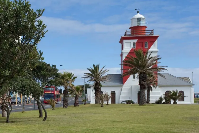Seafront Mouille Point 2 chambres 2 salles de bain<br>Appartement Cape Town Westridge B - Image 1