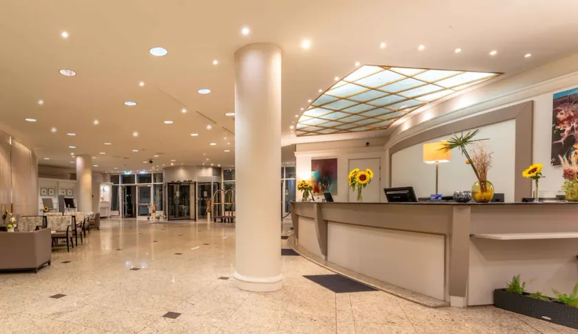 PLAZA Premium Wien - Image 1