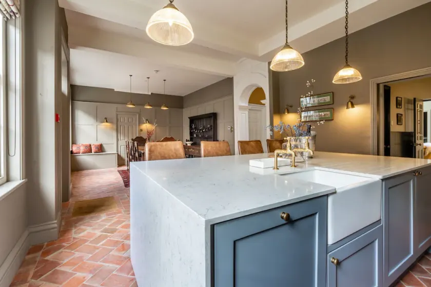 70 Walmgate -  a premium stay that sleeps 11 guests  in 5 bedrooms - Image 1