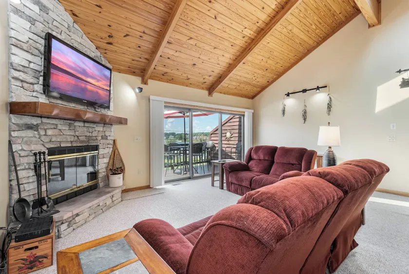 Sunset Chalet - Image 1