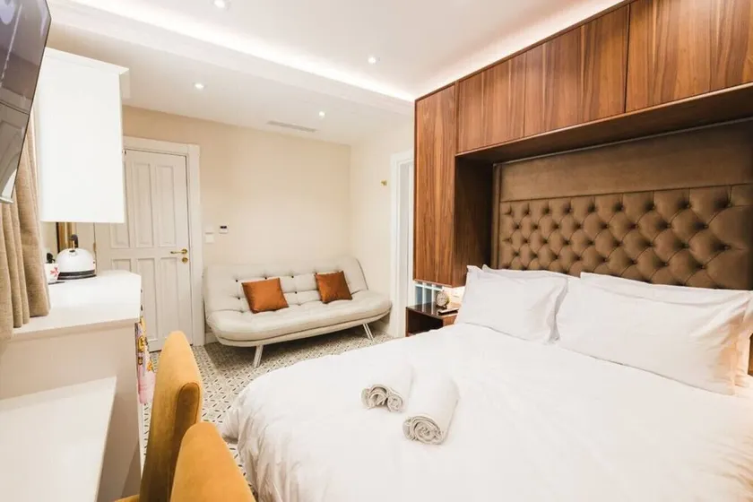 Zebbuga Deluxe Lavish Suite 3 - Image 1
