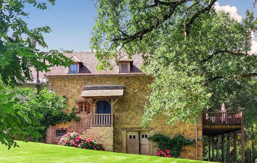 Beautifully Renovated Barn - Image 1