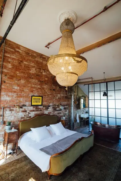 Beautiful Loft Apartment with Hot Tub and Sauna - Image 1