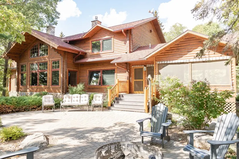 Luxury Lake House on Potato Lake  - Image 1