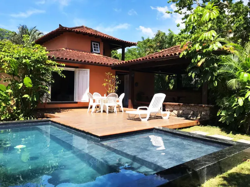 Three Bedrooms House in The Best Location at Angra - Image 1