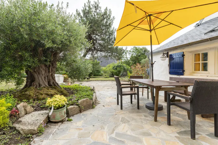 Close to beaches (300 m) - Image 1