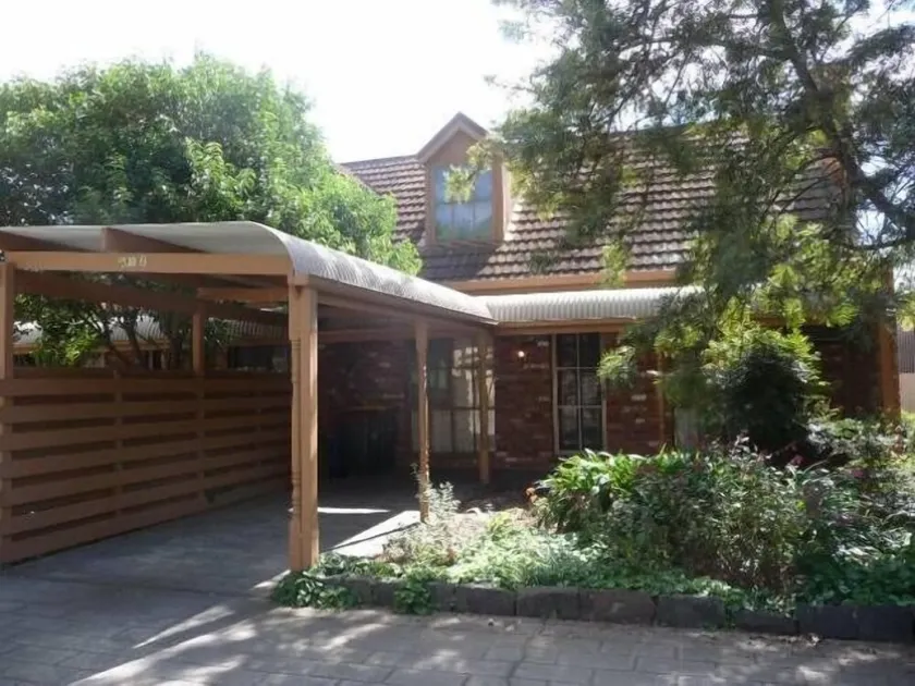 API 2 - 8 Berry Street Moama - Image 1