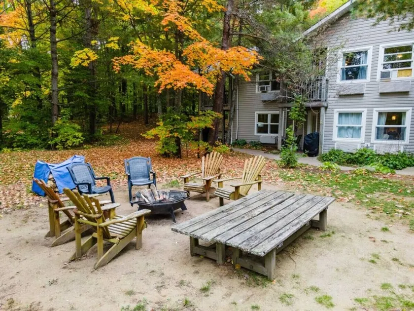 Rare Muskoka Chalet Suite - A3 - Image 1