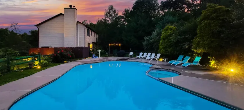 Romantic Secluded Private Villa with Pool, Hot Tub, Sauna/Steam, Games - Image 1