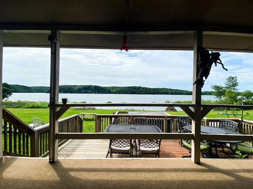 Shore Thing | Walk to Water Lake + Hot Tub - Image 1
