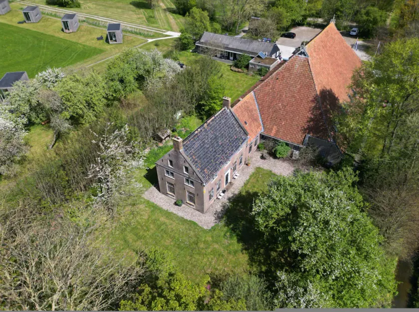 Voorhuis Authentieke Boerderij Weidum - Image 1