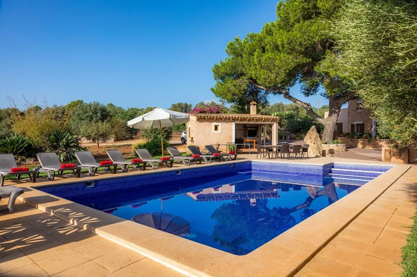 Beautiful Country House \"Ses Angoixes\" near Cas Concos with Pool - Image 1