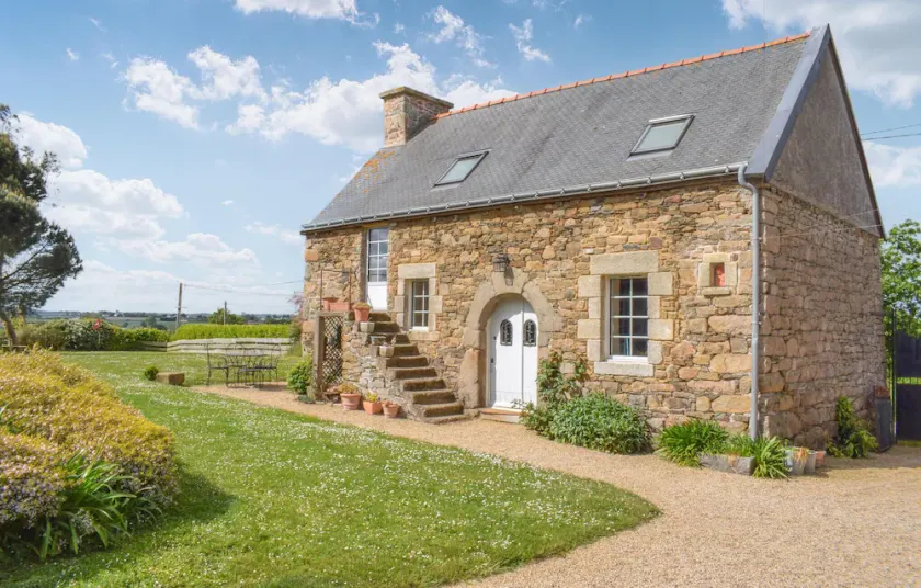 Stunning Home In Pleudaniel - Image 1