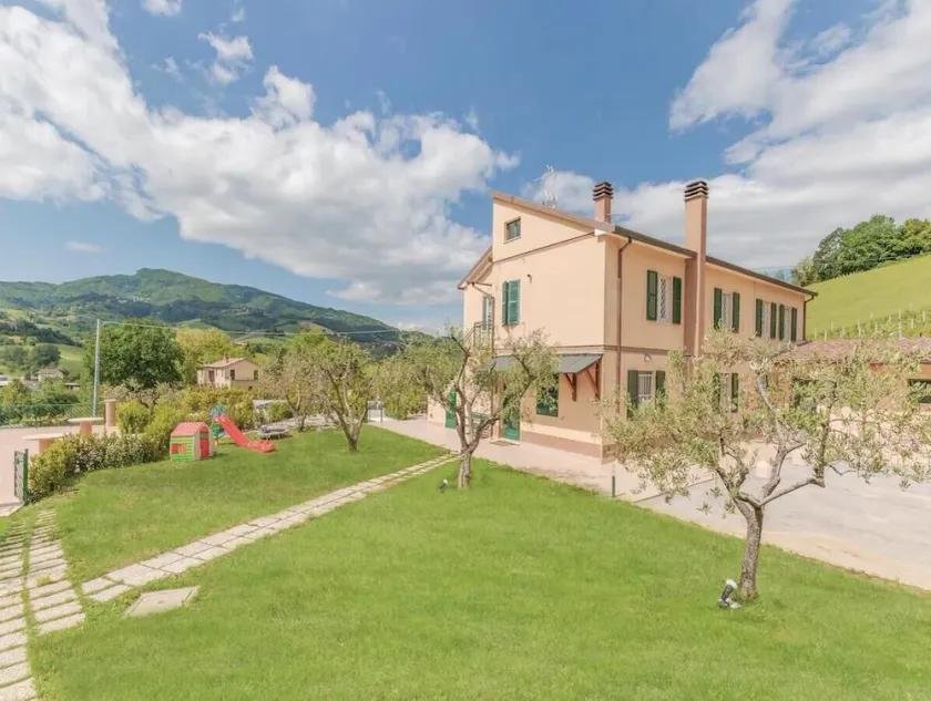Bauernhof \"Le Vigne di Clementina Fabi\" MONTEDINOVE - Image 1