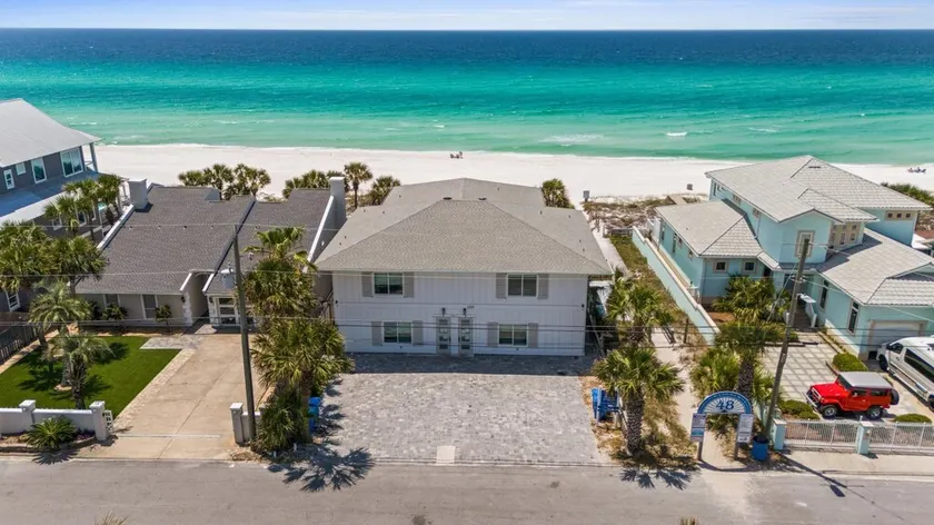 Beach House - Family Tides by PHG - Image 1