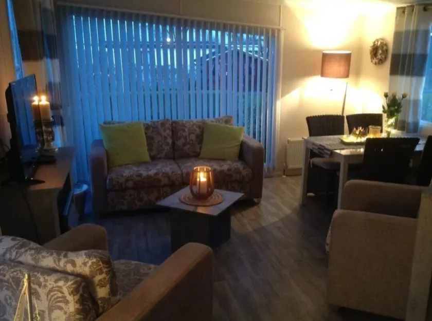 Luxury chalet with 45 sqm - in the beautiful Recratiepark \"De Veerstal\" - Image 1