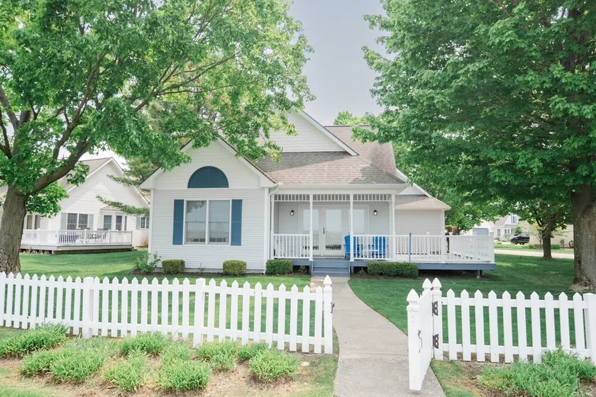 A Wave From It All - Cottage at Harbor Village - Image 1