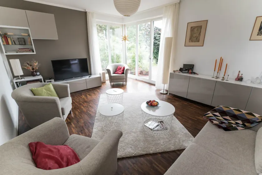 Espaçoso, casa de sonho moderna em um local tranquilo - Image 1