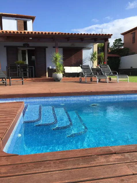 Splendida villa con piscina riscaldata in prima linea !!! - Image 1