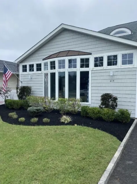 Family Fun Home. 5 Bedroom & Inground Pool ! \n4 blocks from the Beach !  - Image 1