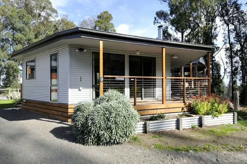 Winter Lights Cottage - Karma Kinglake - Image 1
