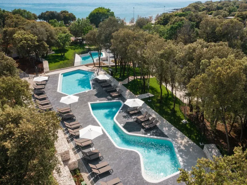 Apartamento en villa con A/C, WIFI, piscina privada, jacuzzi, TV, terraza, mascotas permitida - Image 1