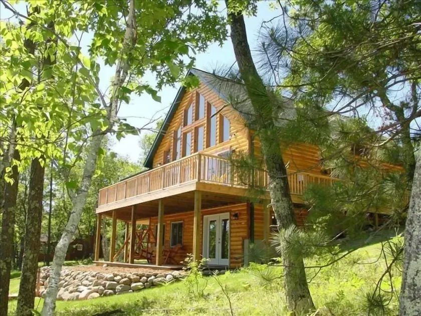 Sandy Bottoms Chalet - Image 1