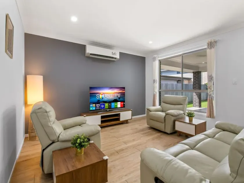 Spacious Newly Furnished 4BD Family Retreat - Image 1