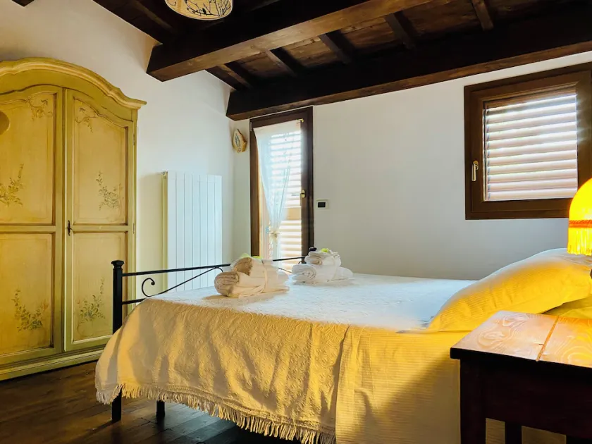Rustic  Cottage by Gran Sasso: Steps away from Amazing Hiking Trails - Image 1
