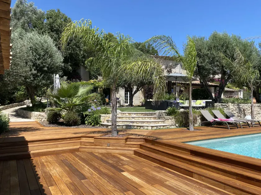 Superb Provencal stone farmhouse, pool, modern, 4 bedrooms, 2 bathrooms - Image 1