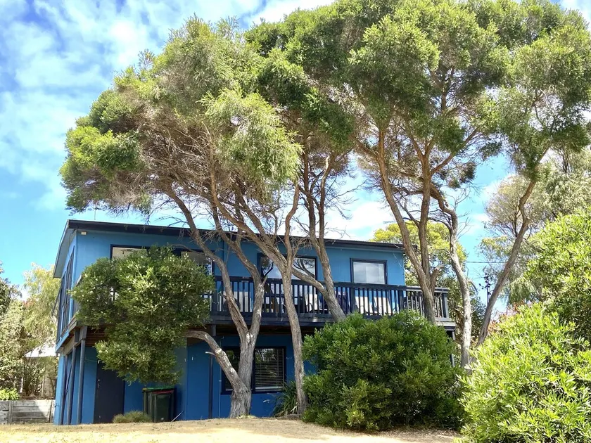 Moonah Blue - A Pad Retro Plage - Image 1