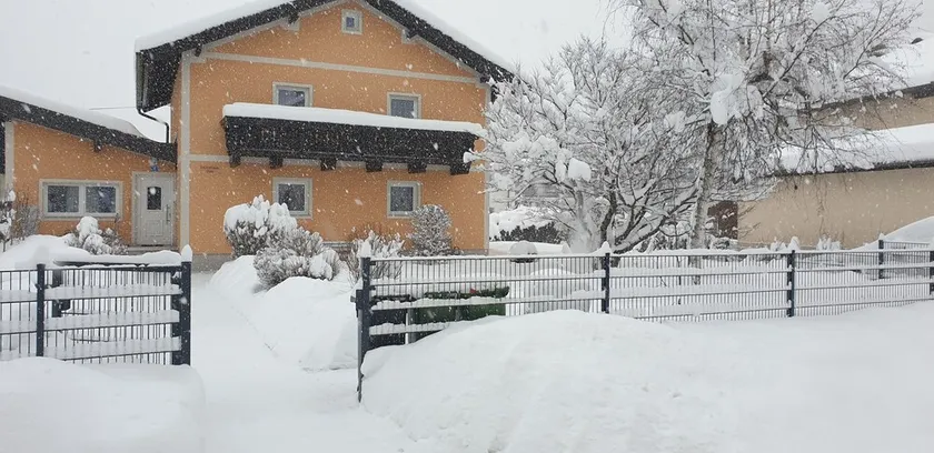 cozy holiday home in a beautiful central location near the ski center and thermal baths - Image 1