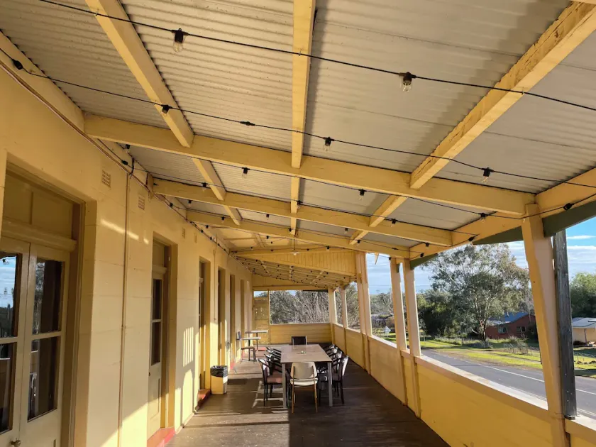 Royal Hotel - Image 1