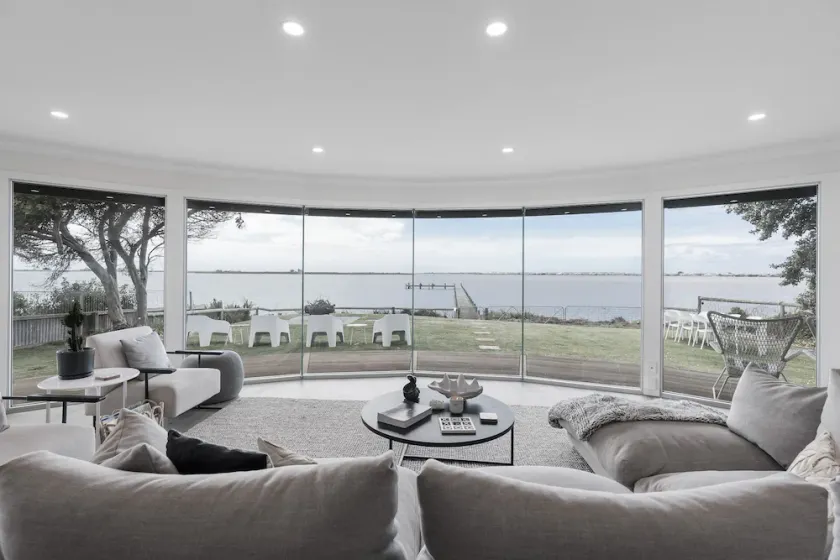 Unique & Premium Waterfront Luxury Retreat-Private Jetty-Pet Friendly  - Image 1