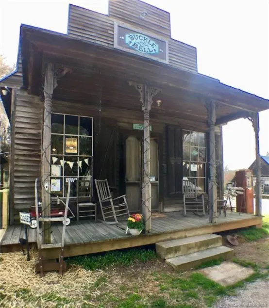 A Simpler Time: Two bedroom apt.  above 1906 General Store in Gold Hill NC - Image 1