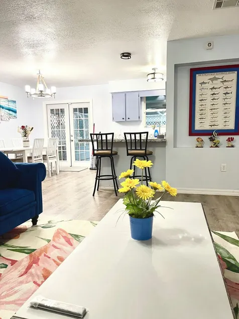 Cozy retreat located minutes from beaches, shops and SpaceX. - Image 1
