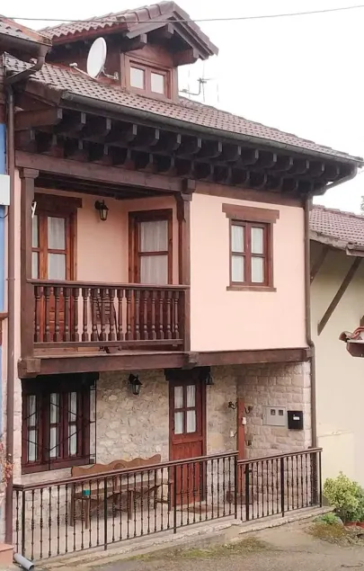 Casa Rural EL Balcón DEL Hórreo Para 6 Personas EN Piloña - Image 1