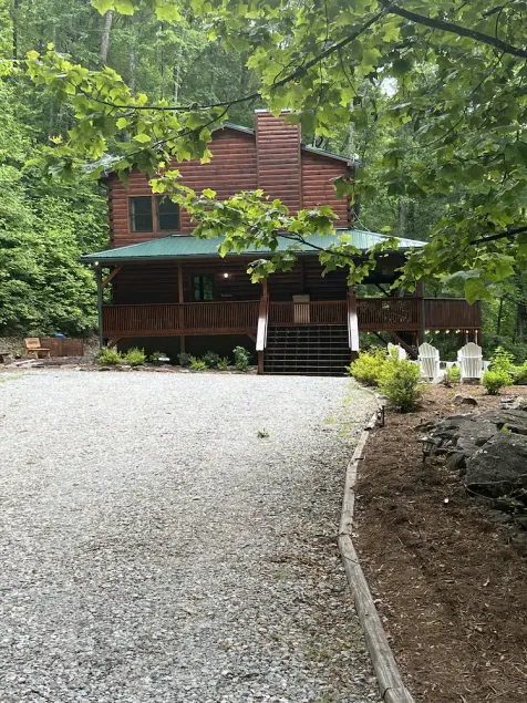 Beautiful 7 Br Log Cabin Located In Smoky Mtns - Image 1