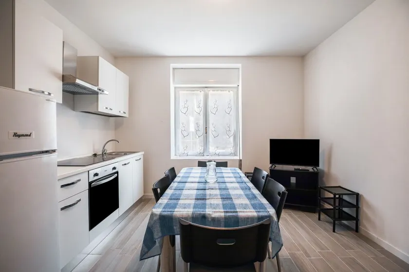 Ferienwohnung \"Levico Al Corso Apartments\" mit Blick auf die Berge - Image 1